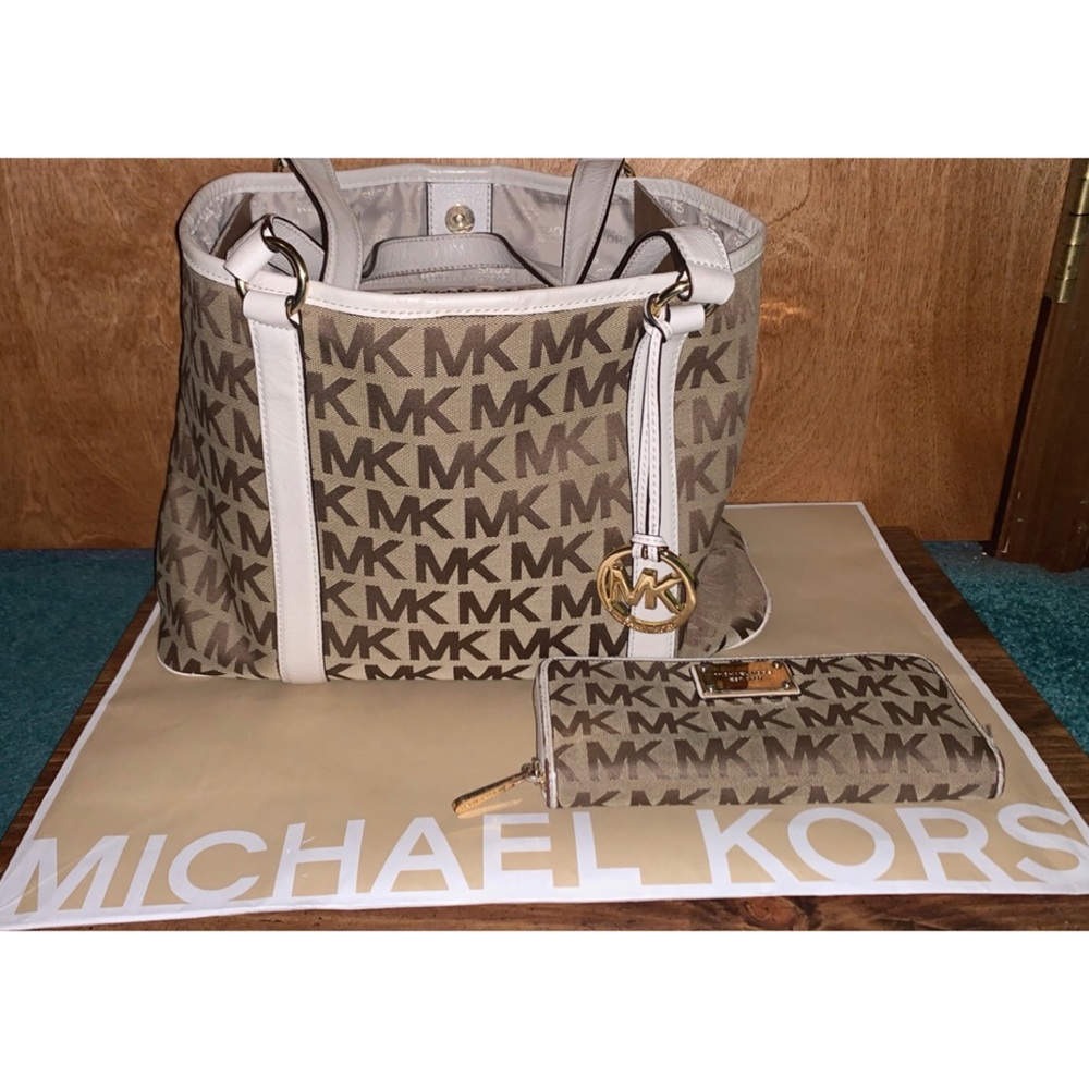 Michael Kors Tote Bag & Wallet